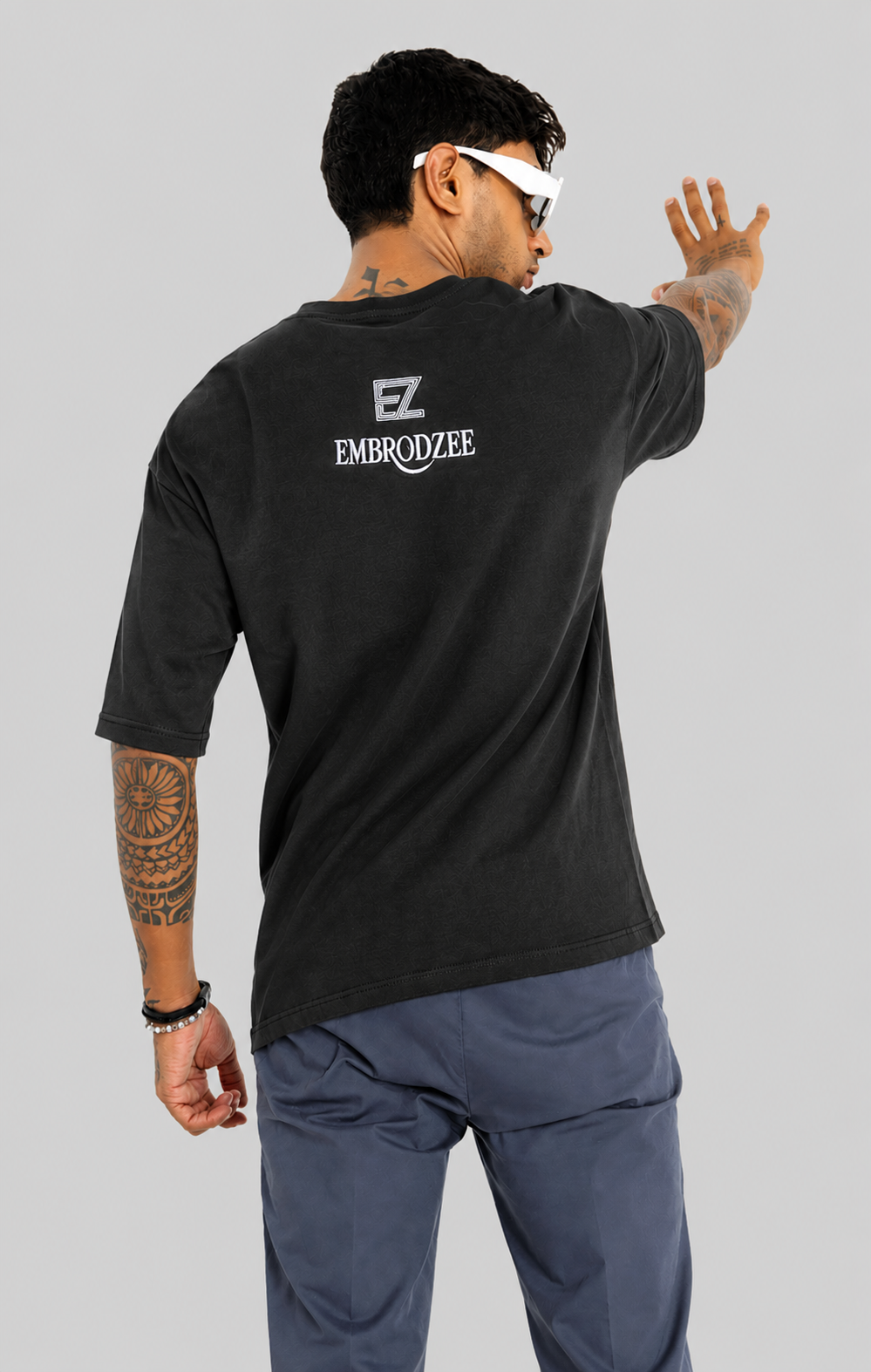The Honoured One - Jujutsu Kaisen Embroidery T-Shirt